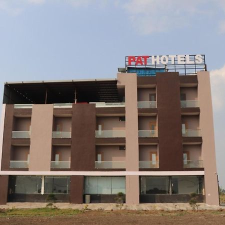 Pat Hotels Indore Extérieur photo
