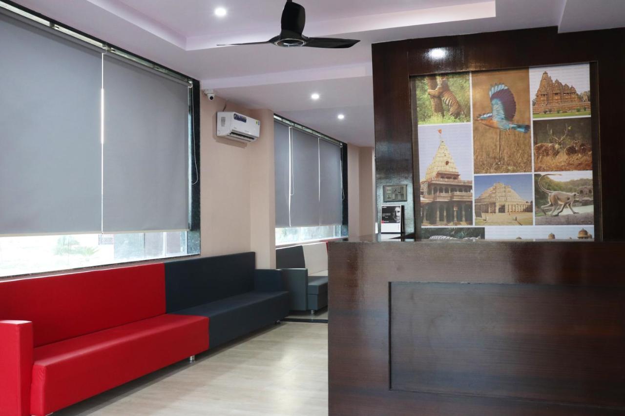 Pat Hotels Indore Extérieur photo