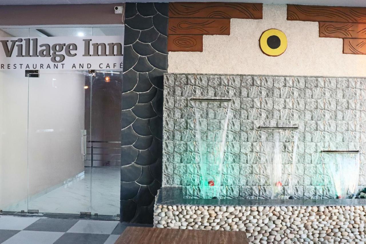 Pat Hotels Indore Extérieur photo