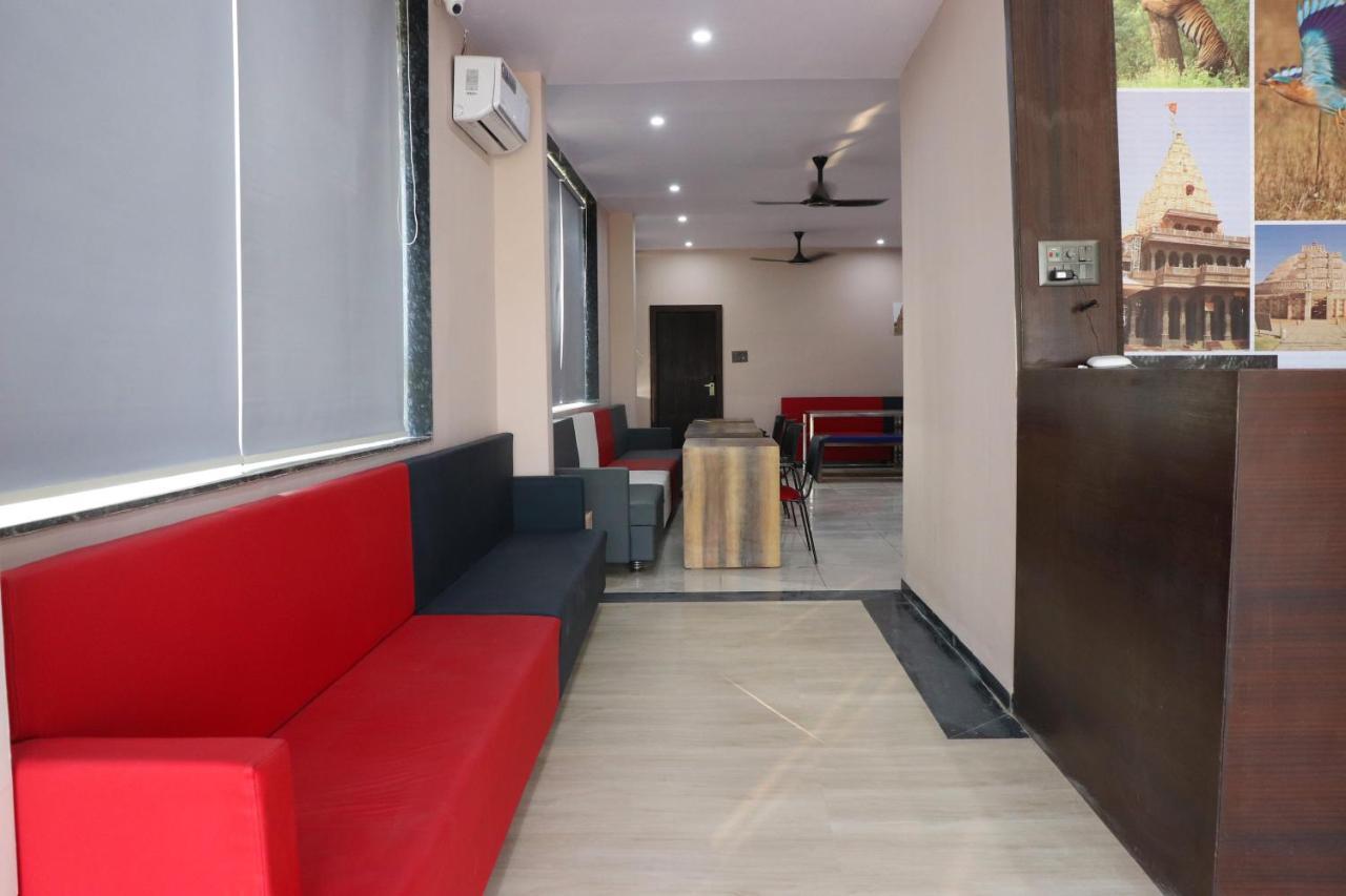 Pat Hotels Indore Extérieur photo