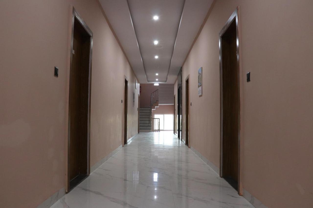 Pat Hotels Indore Extérieur photo